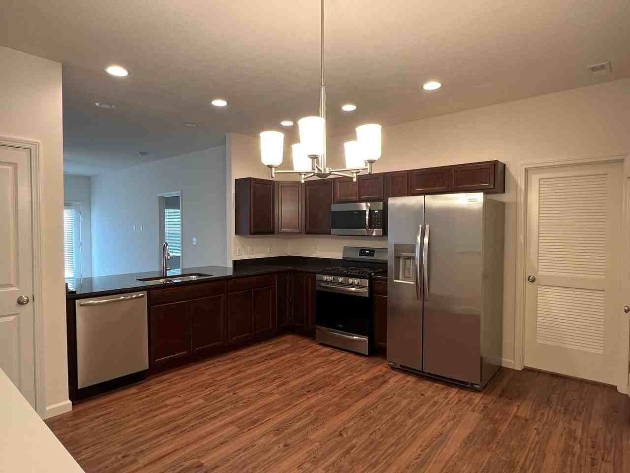 1157 Groom Ln - Photo 6 of 22
