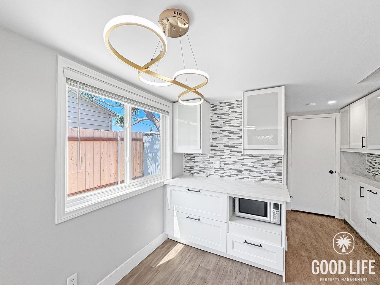 3042 40th St - Photo 5 of 25