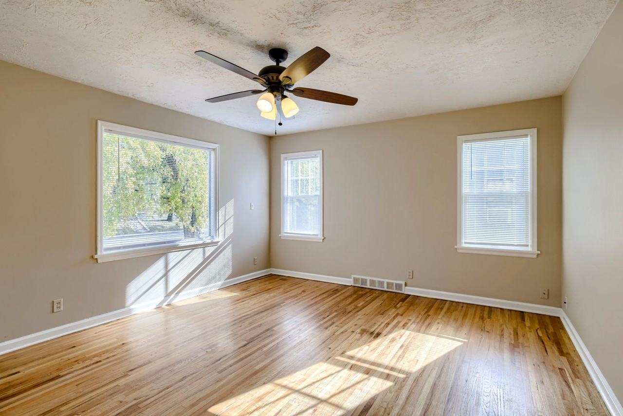 2316 N 65th Ave - Photo 7 of 23