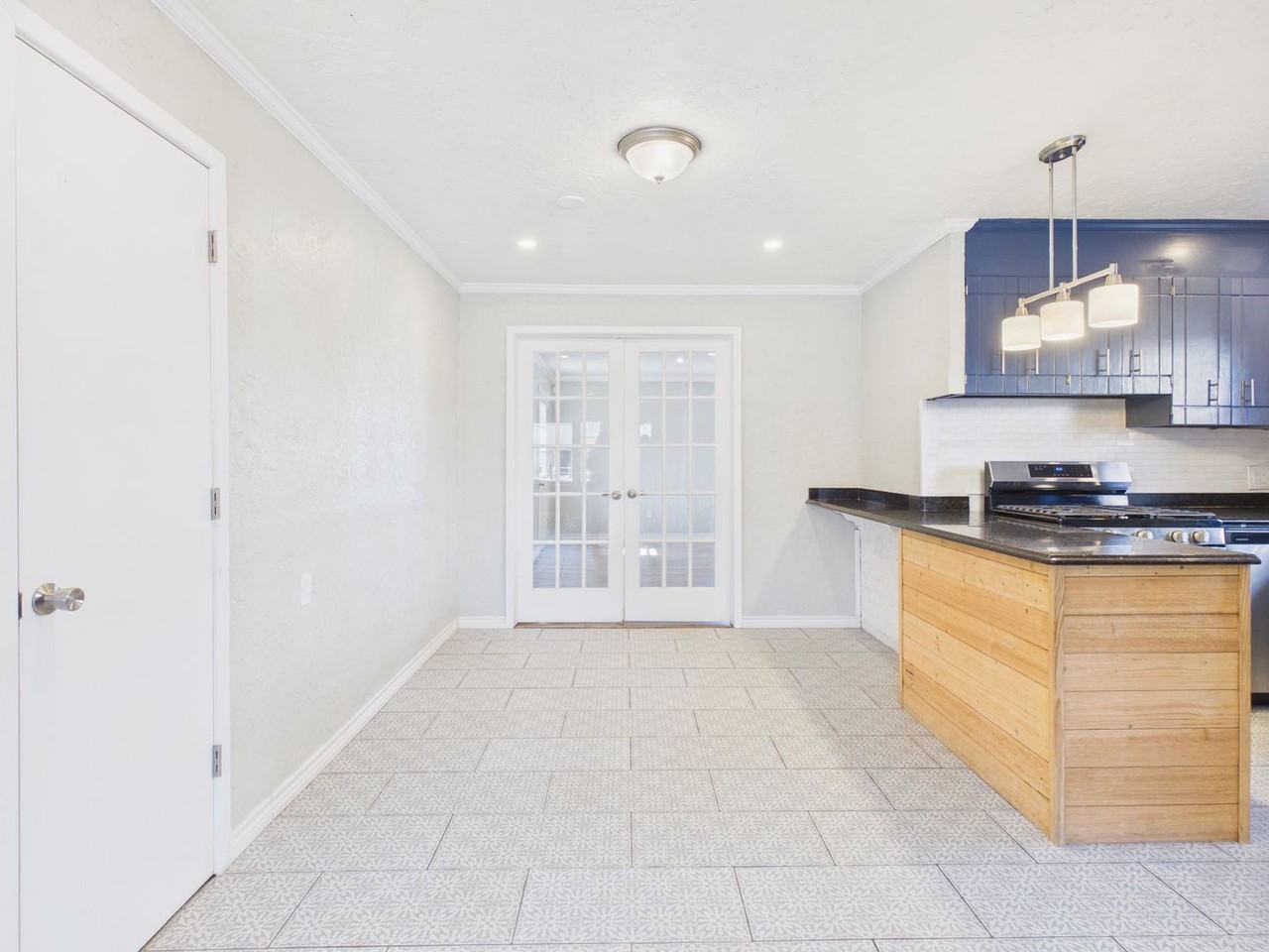 5125 Sw 16th Ave - Photo 7 of 37