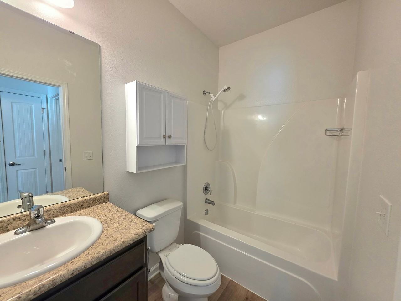 8923 Untreiner Ave - Photo 7 of 13