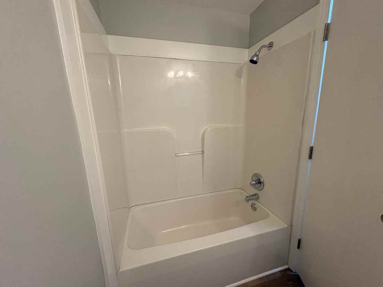 948 Silver Meadows Blvd - Photo 7 of 8