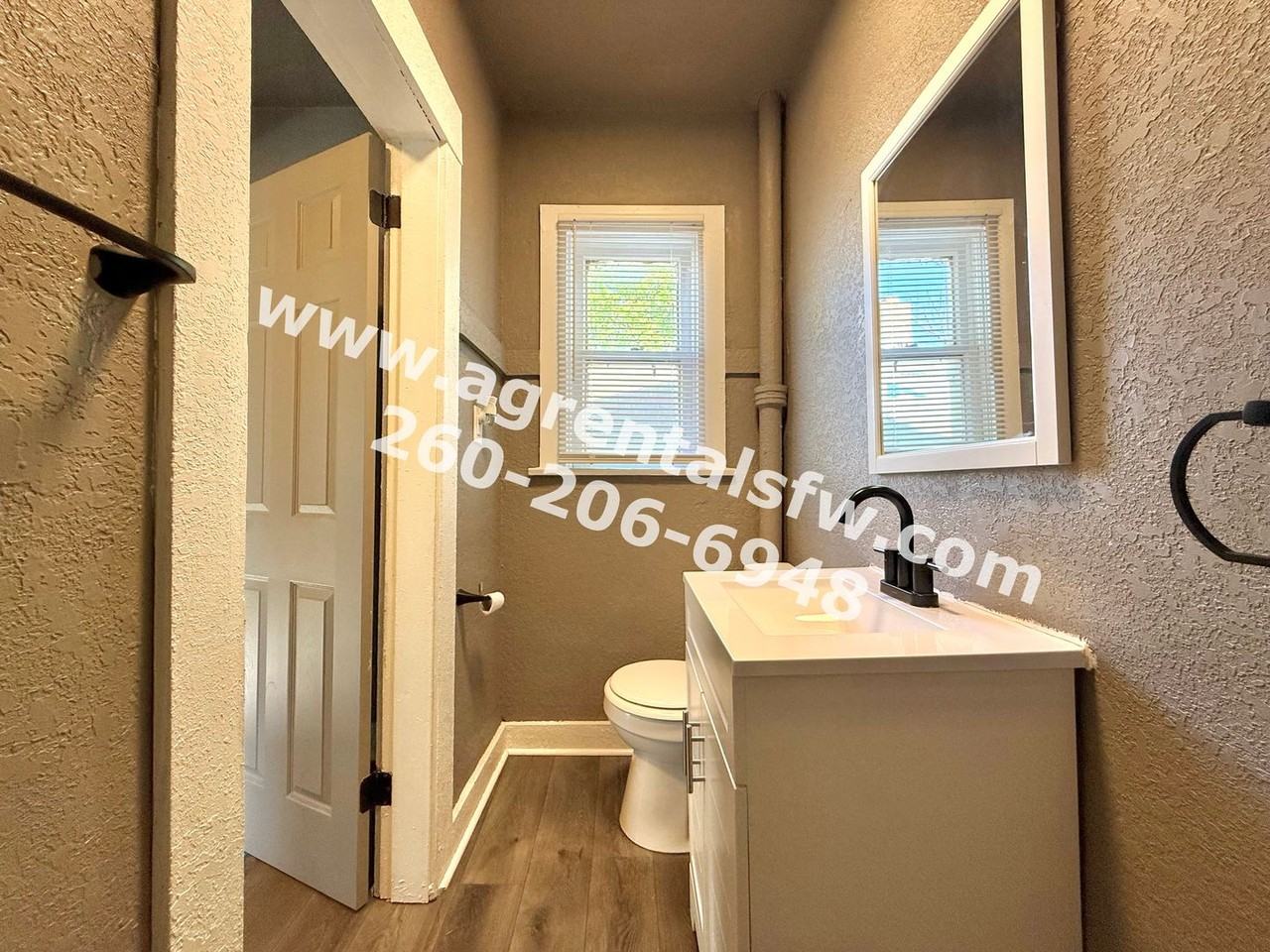 1512 Taylor St - Photo 6 of 10