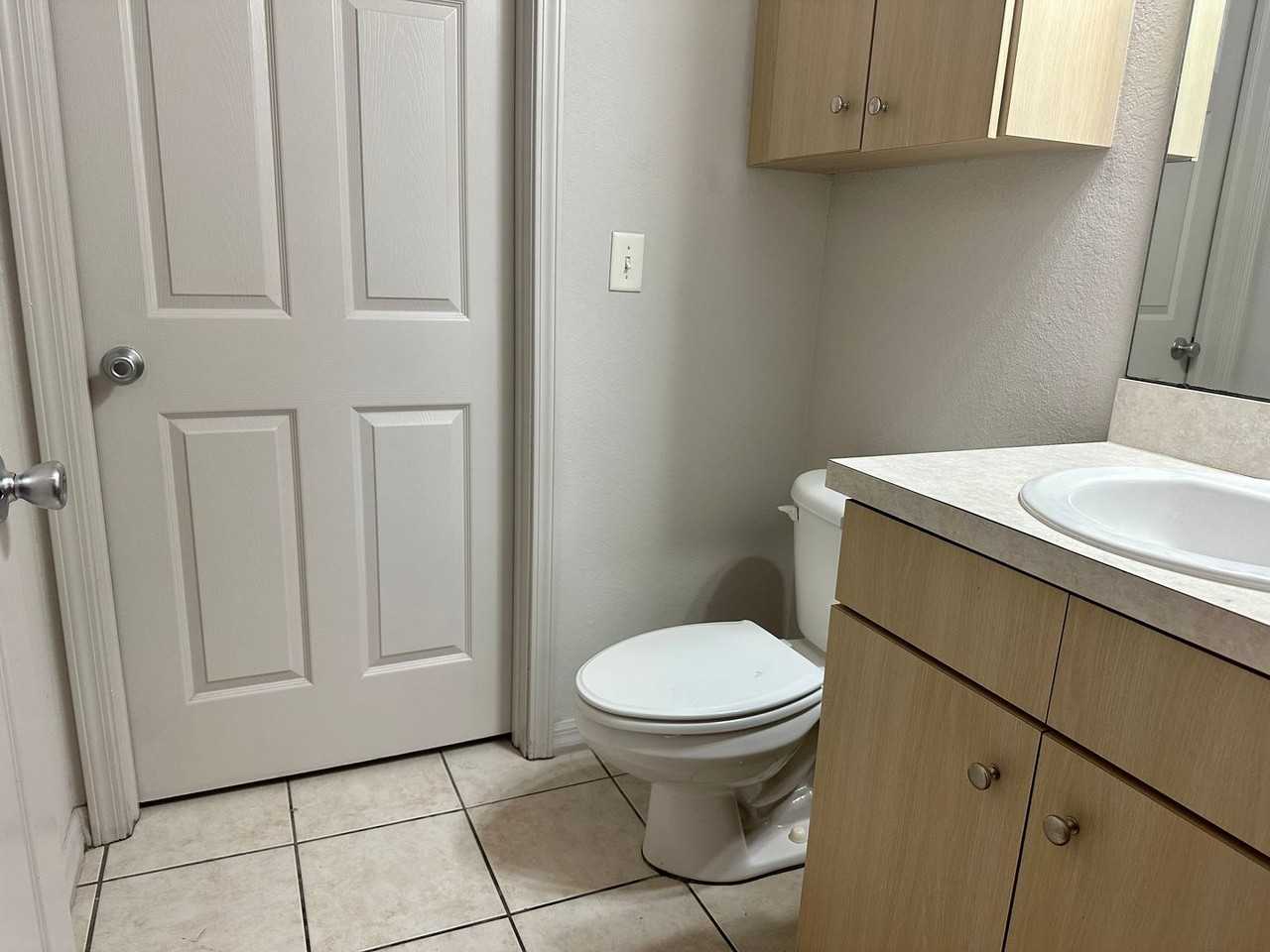 3619 W Reynolds St #1 - Photo 5 of 13