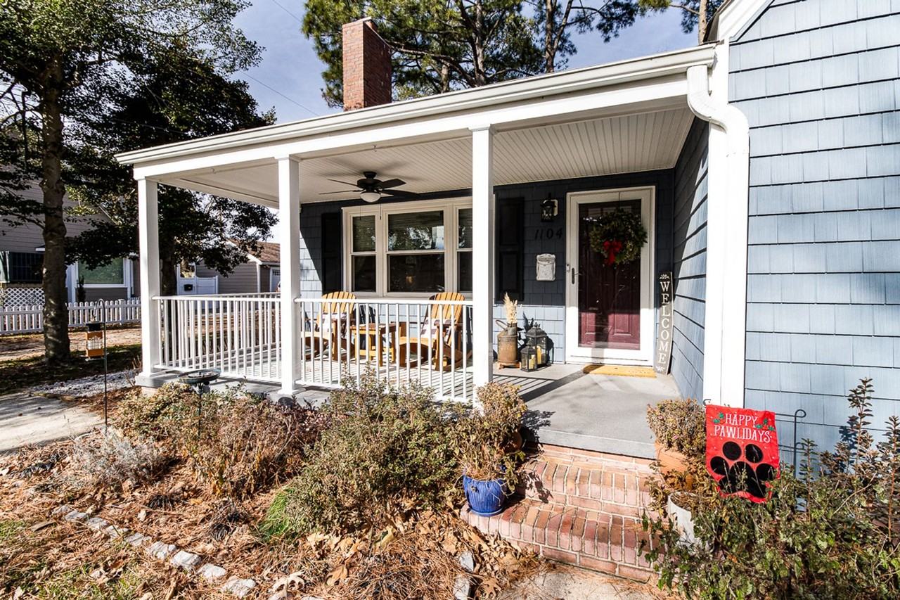 1104 Lexan Ave - Photo 4 of 44