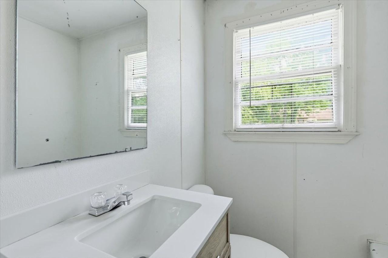 311 Pearl Dr - Photo 5 of 18
