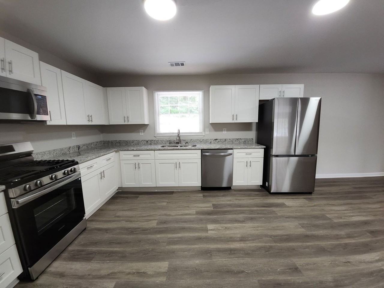 2362 Springrun Ct - Photo 2 of 23