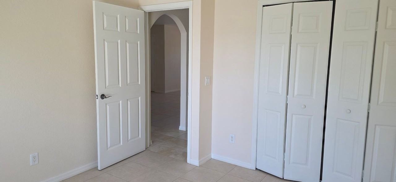 26201 Explorer Rd - Photo 6 of 11