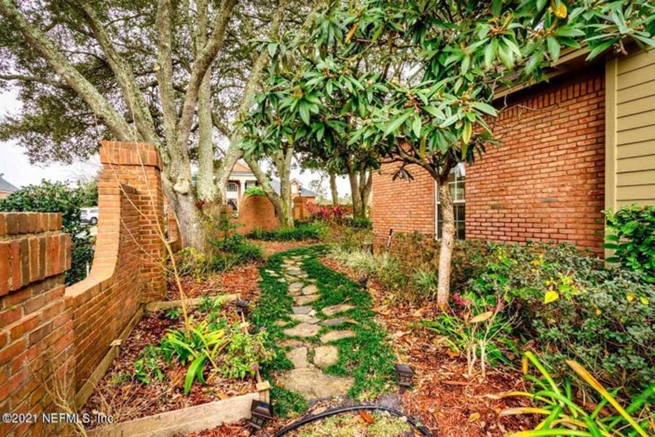 7820 Deerwood Point Ct #1 - Photo 4 of 29
