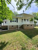 featured image of 628 Arlington Rd
