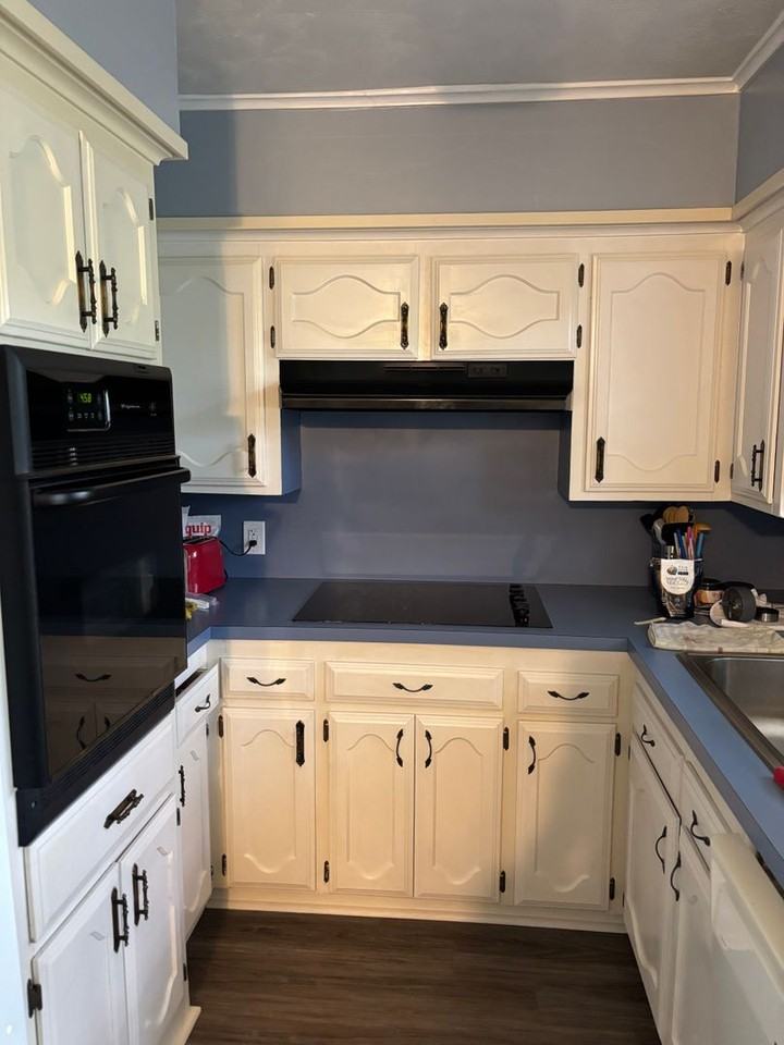 403 Polly St - Photo 2 of 2