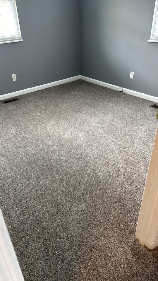 1307 Beverly Ave - Photo 5 of 10