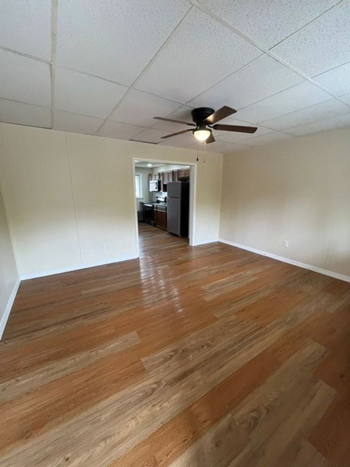 158 Coal St - Photo 3 of 14