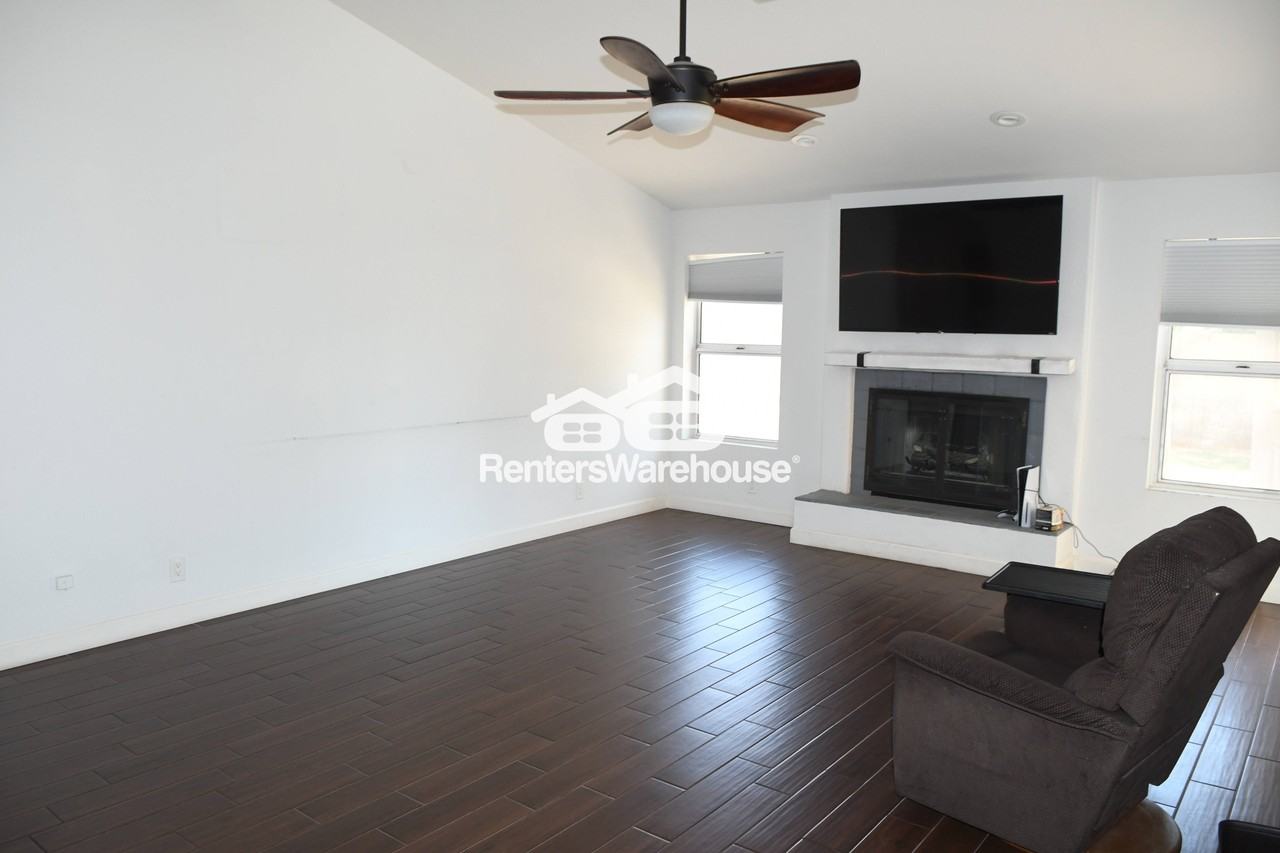 2939 E Minton St - Photo 3 of 16