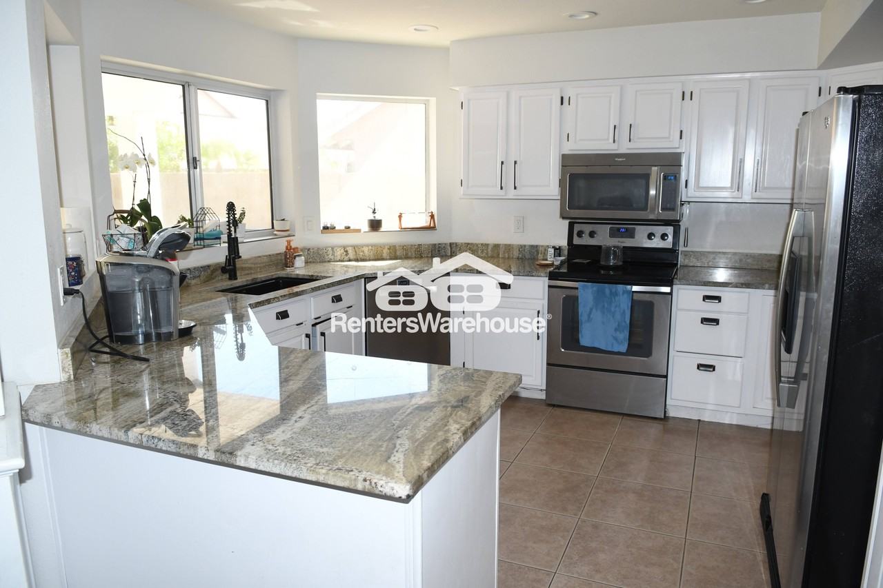 2939 E Minton St - Photo 6 of 16