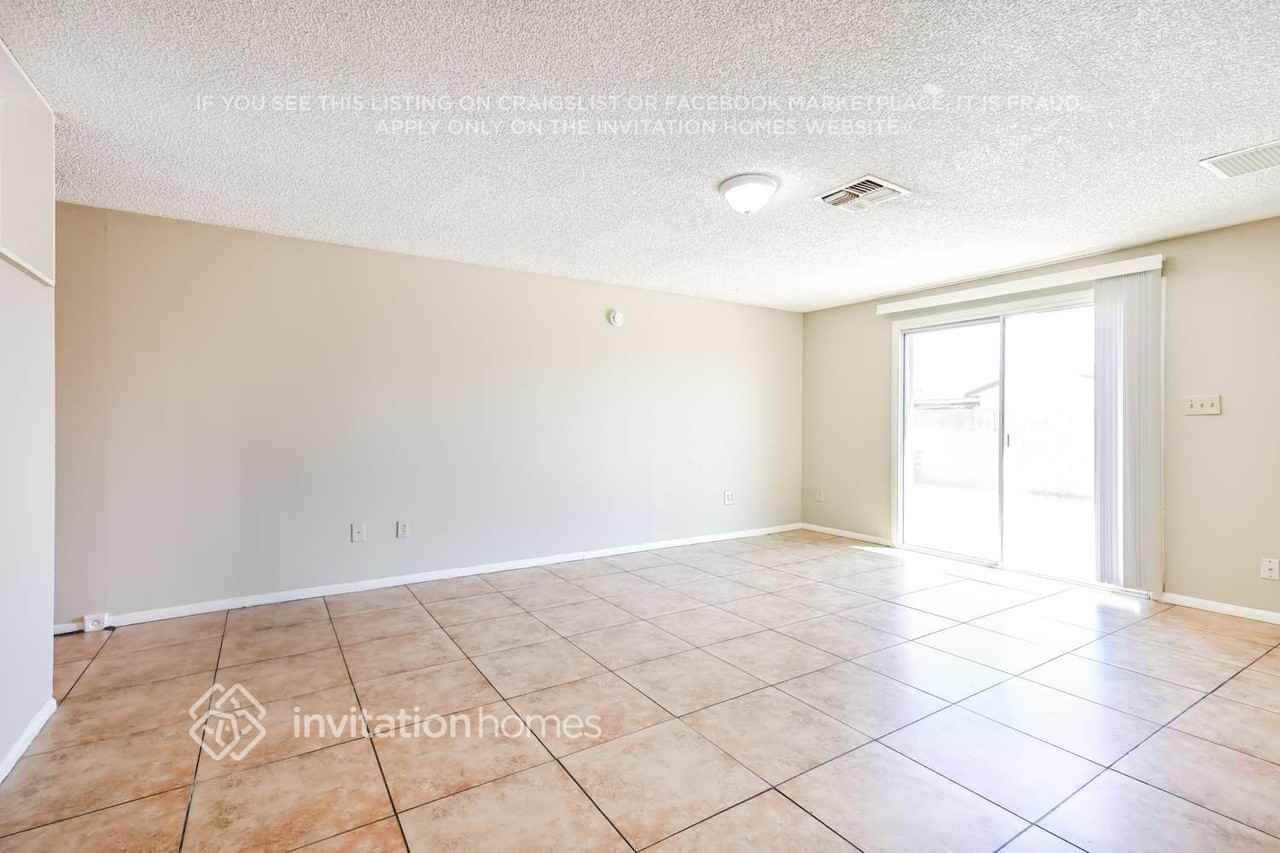 6619 W Monte Vista Rd - Photo 3 of 17