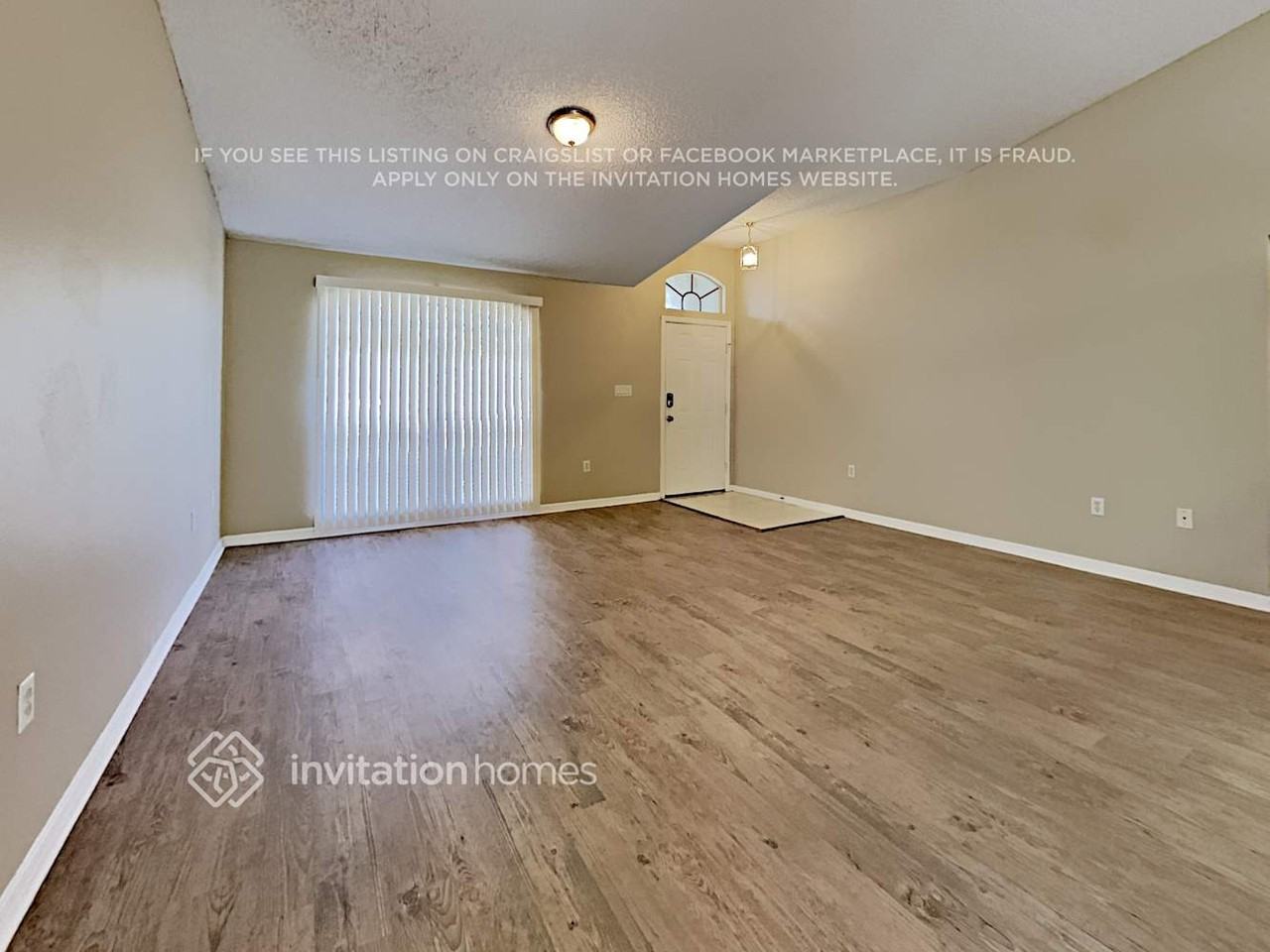7110 Briggs Ave - Photo 3 of 12