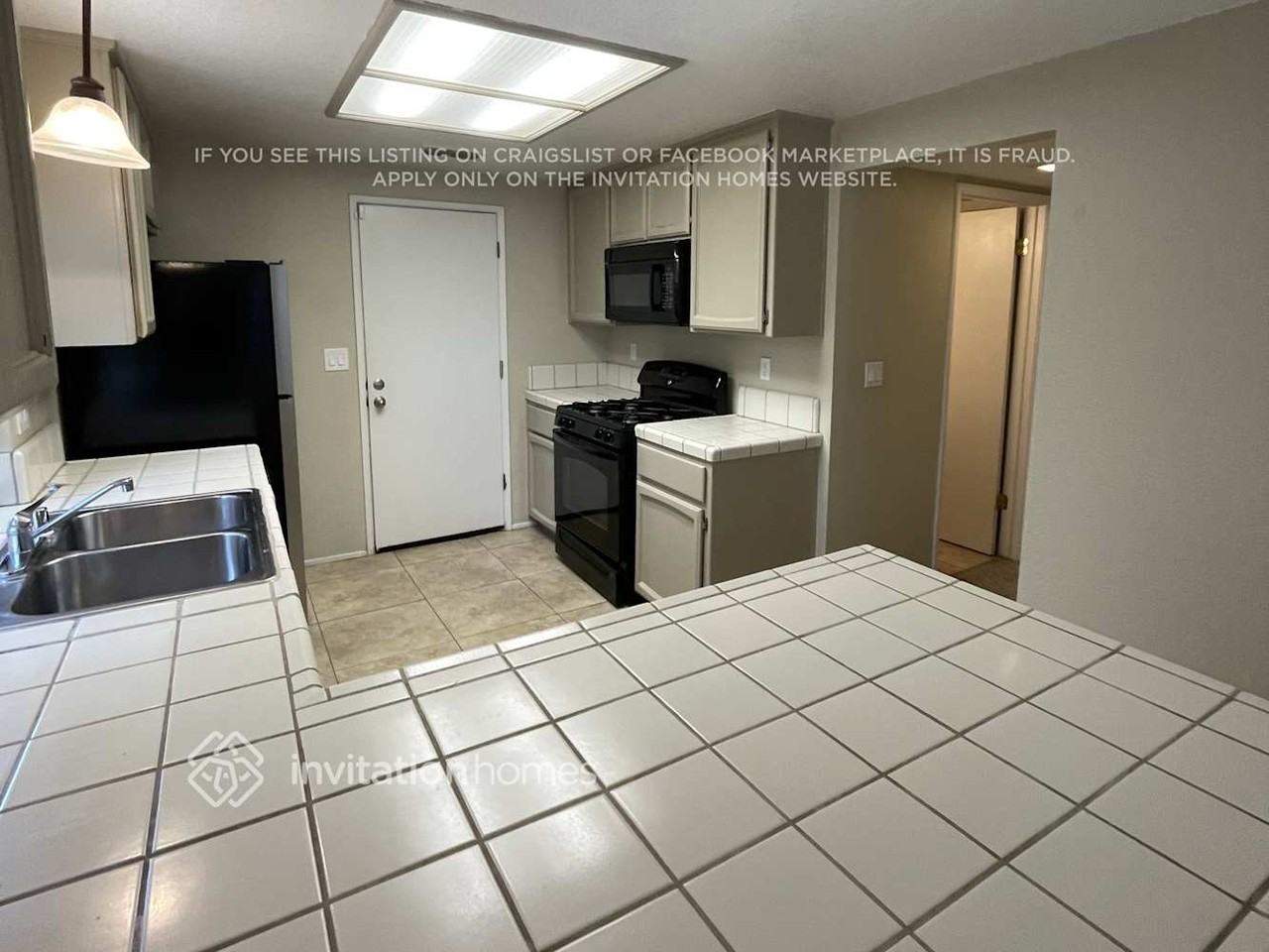 3704 Pinehill Way - Photo 4 of 14