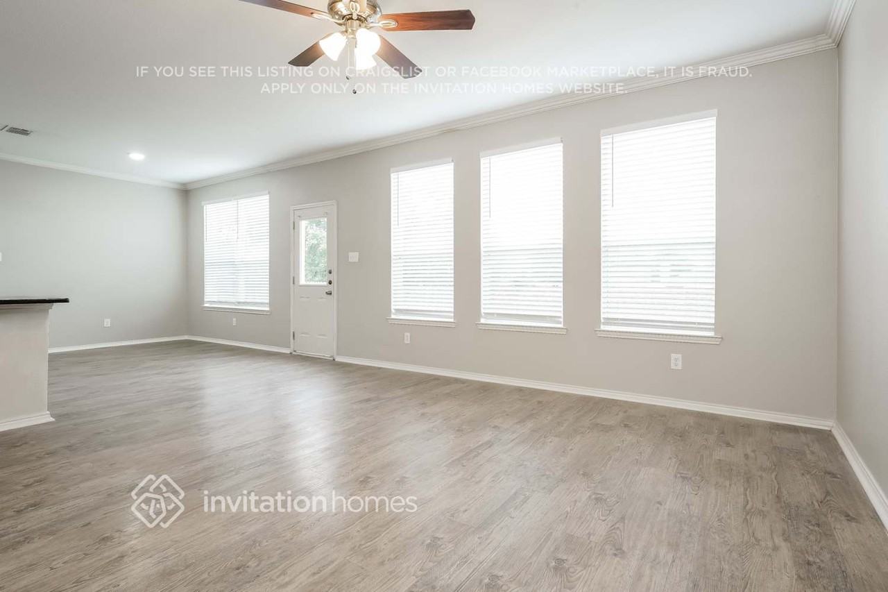 1248 Sweetwater Dr - Photo 6 of 18