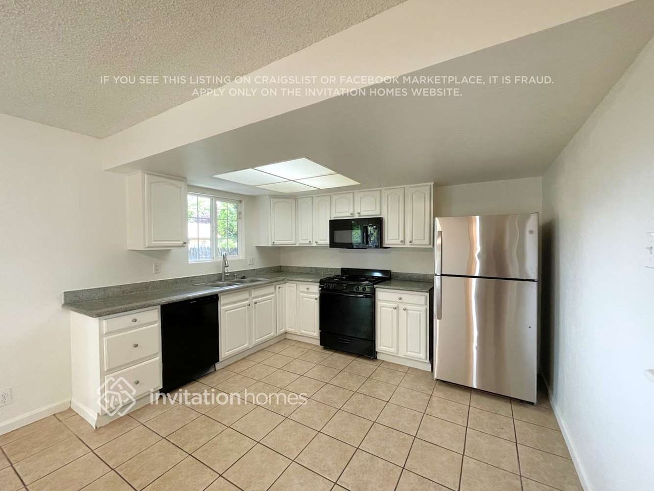 130 Almanor Dr - Photo 3 of 11