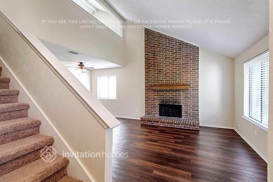 1716 Delaford Pl - Photo 5 of 16