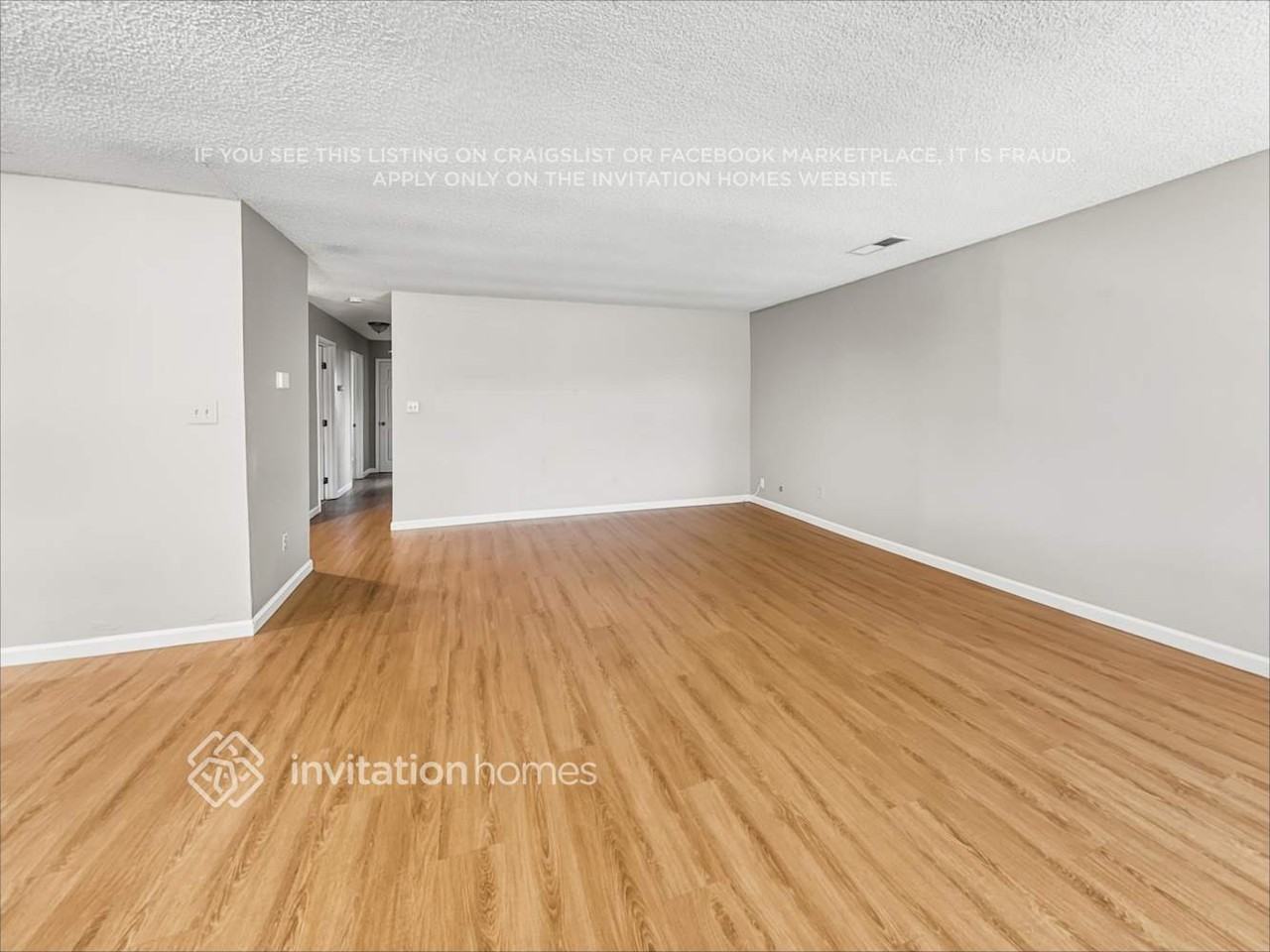 1658 Ashwood Dr - Photo 5 of 19