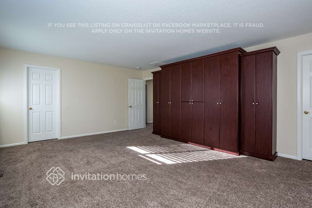729 Canyon Ln - Photo 5 of 10