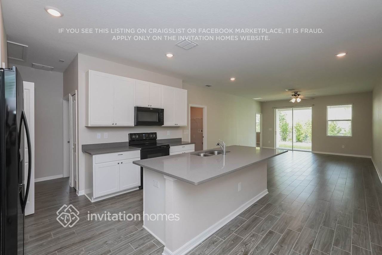 7610 Ashcroft Dr - Photo 5 of 17