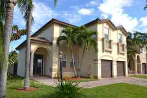 featured image of 11043 Nw 48th Ln