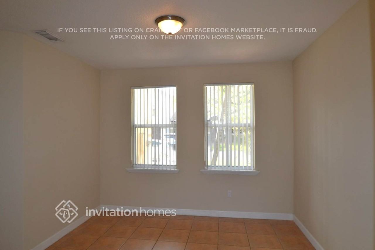 11043 Nw 48th Ln - Photo 5 of 7