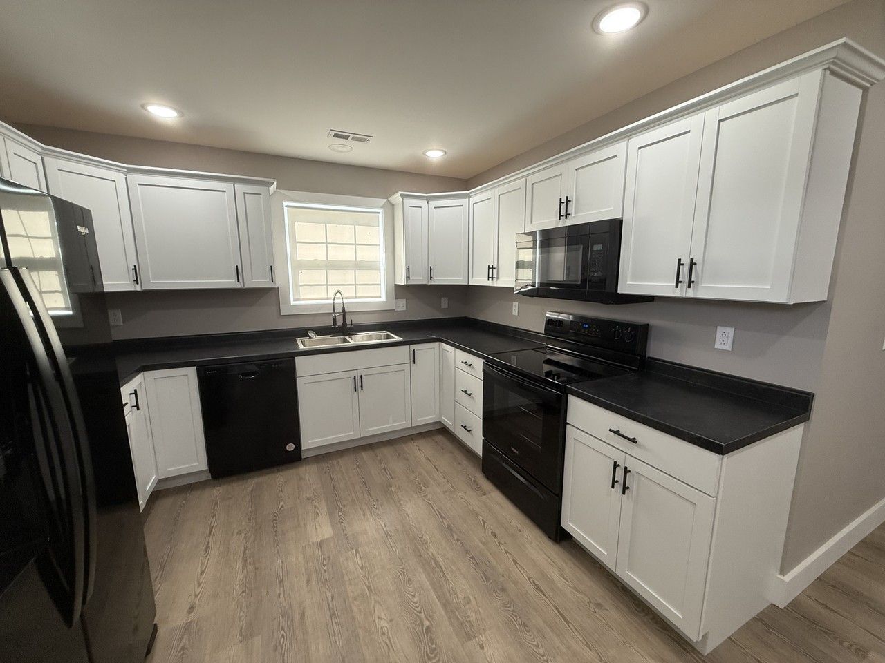 67 Siltstone #1 - Photo 2 of 15