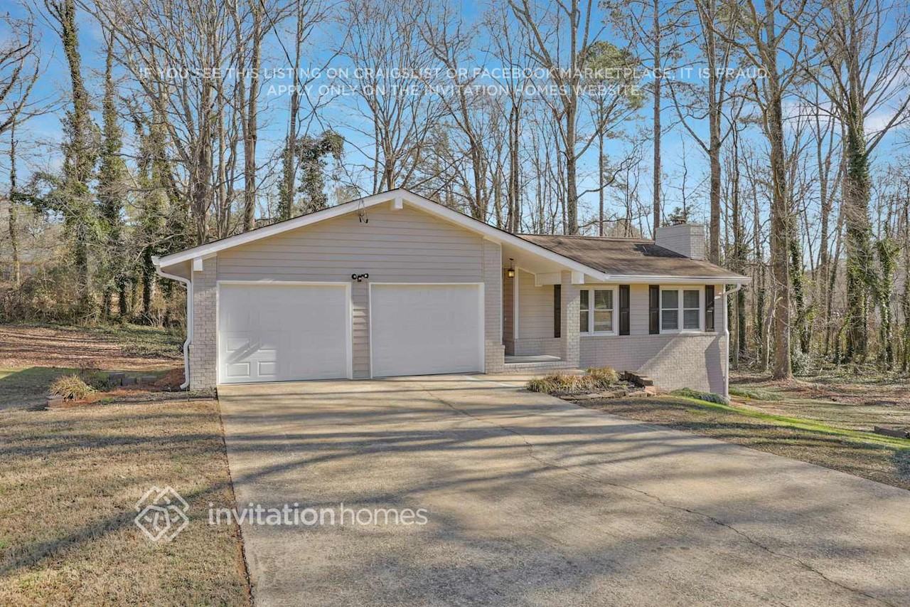 3623 Mill Lake Dr - Photo 2 of 26