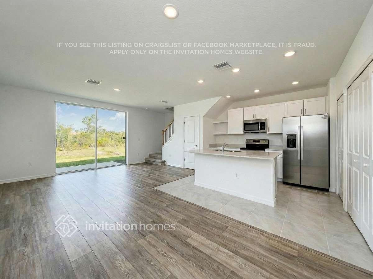 3137 Riverfield Rd - Photo 5 of 32