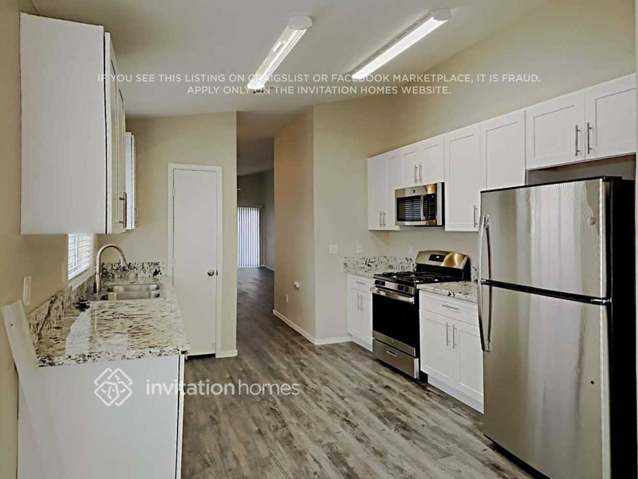 7904 Turtle Island Ct - Photo 4 of 13
