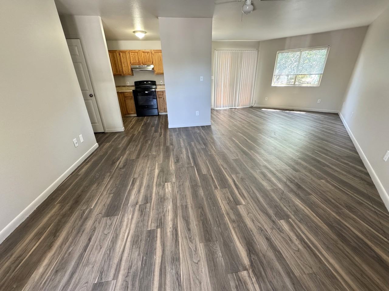 14372 E 22nd Pl #4 - Photo 4 of 16