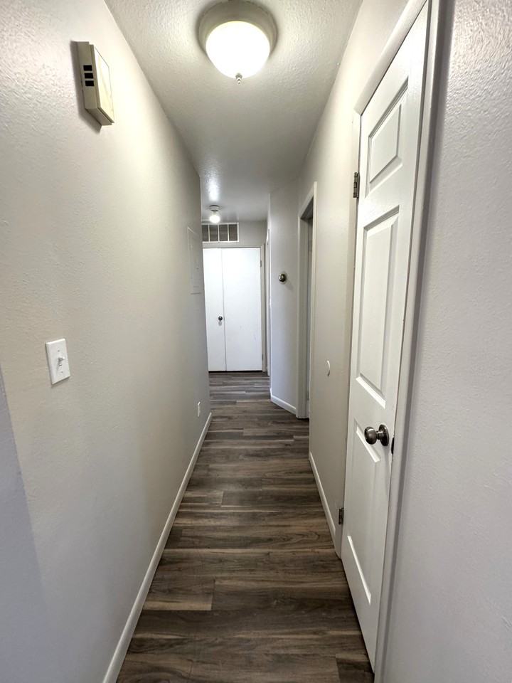 14372 E 22nd Pl #4 - Photo 7 of 16