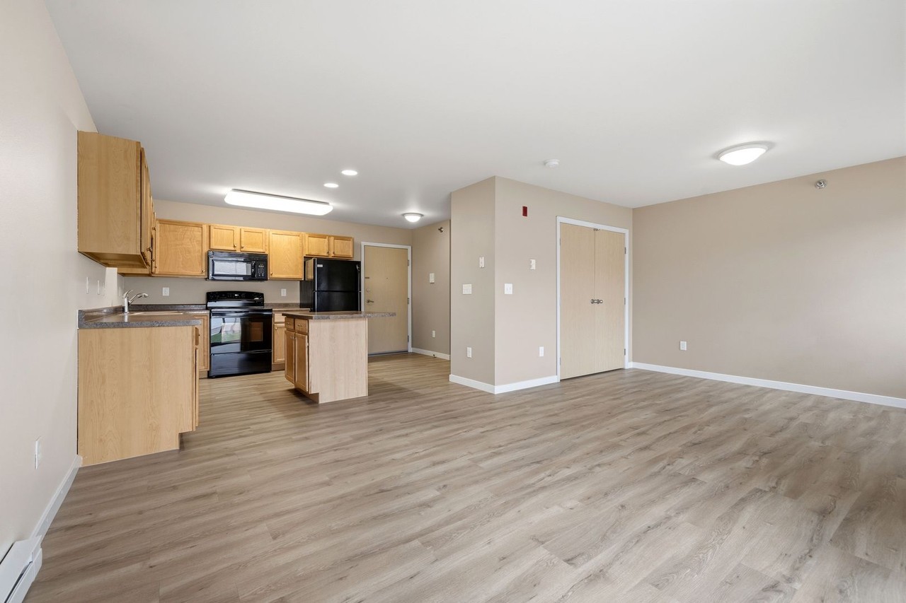 Minot Place - Photo 4 of 50
