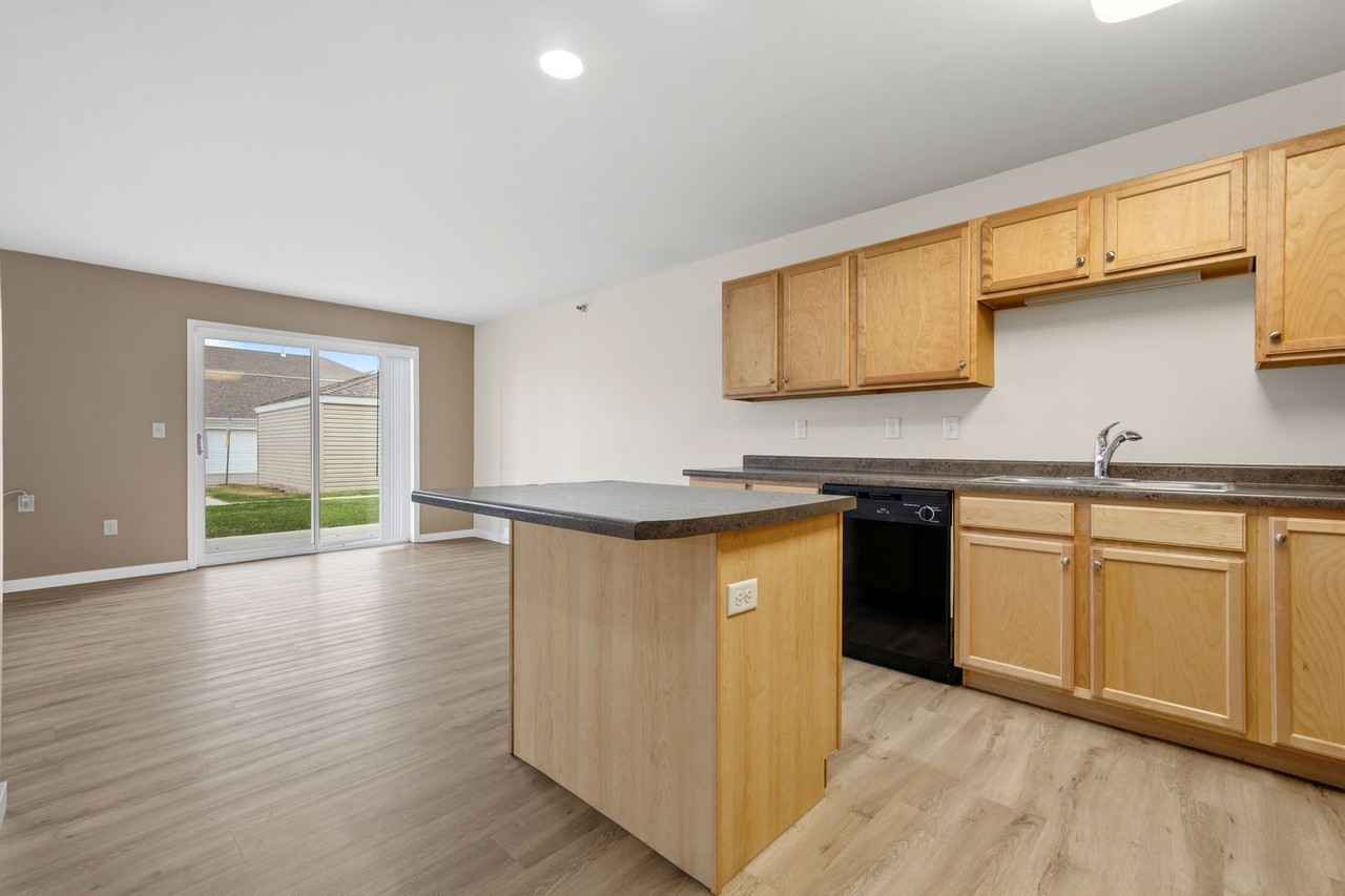 Minot Place - Photo 5 of 50