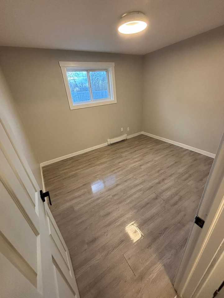 30 Parkwood Dr #8 - Photo 4 of 10