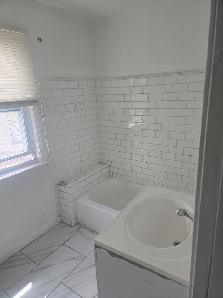 16141 Griggs St #1 - Photo 6 of 9