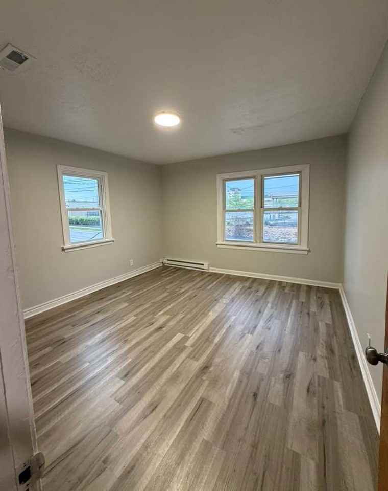 4106 Lee Rd #3 - Photo 6 of 16