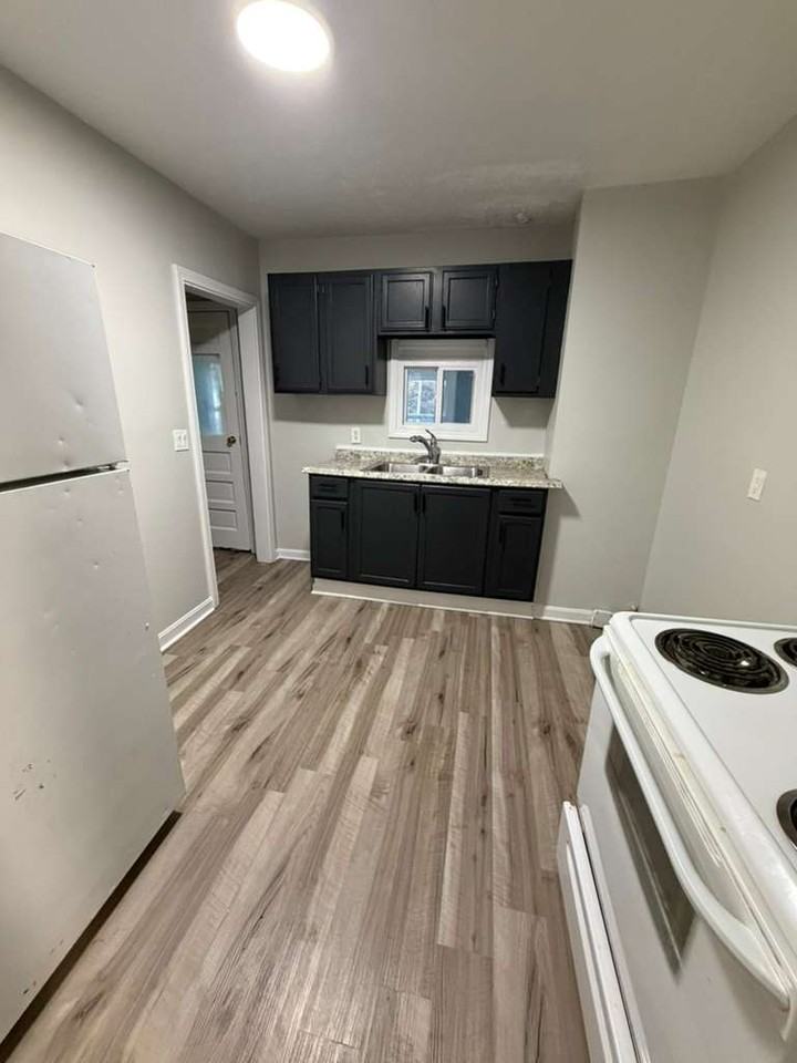 4106 Lee Rd #3 - Photo 7 of 16