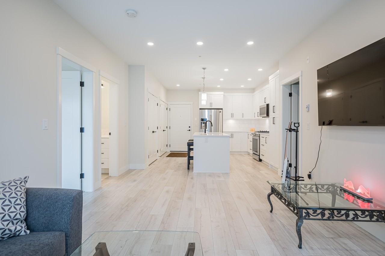 11893 227 St #208 - Photo 4 of 18