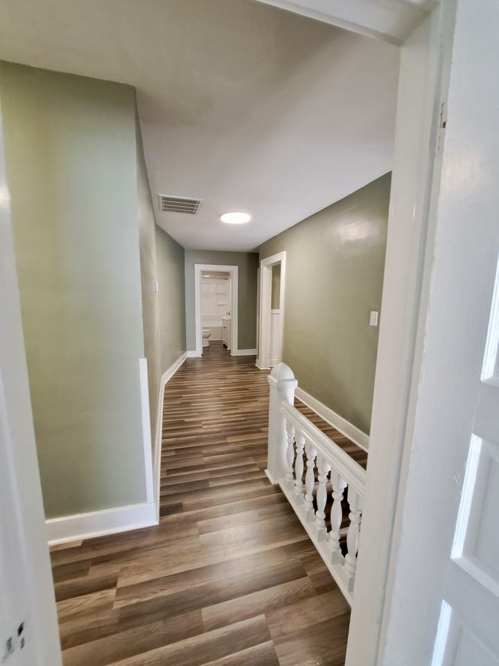50 N Collier St #2 - Photo 4 of 14