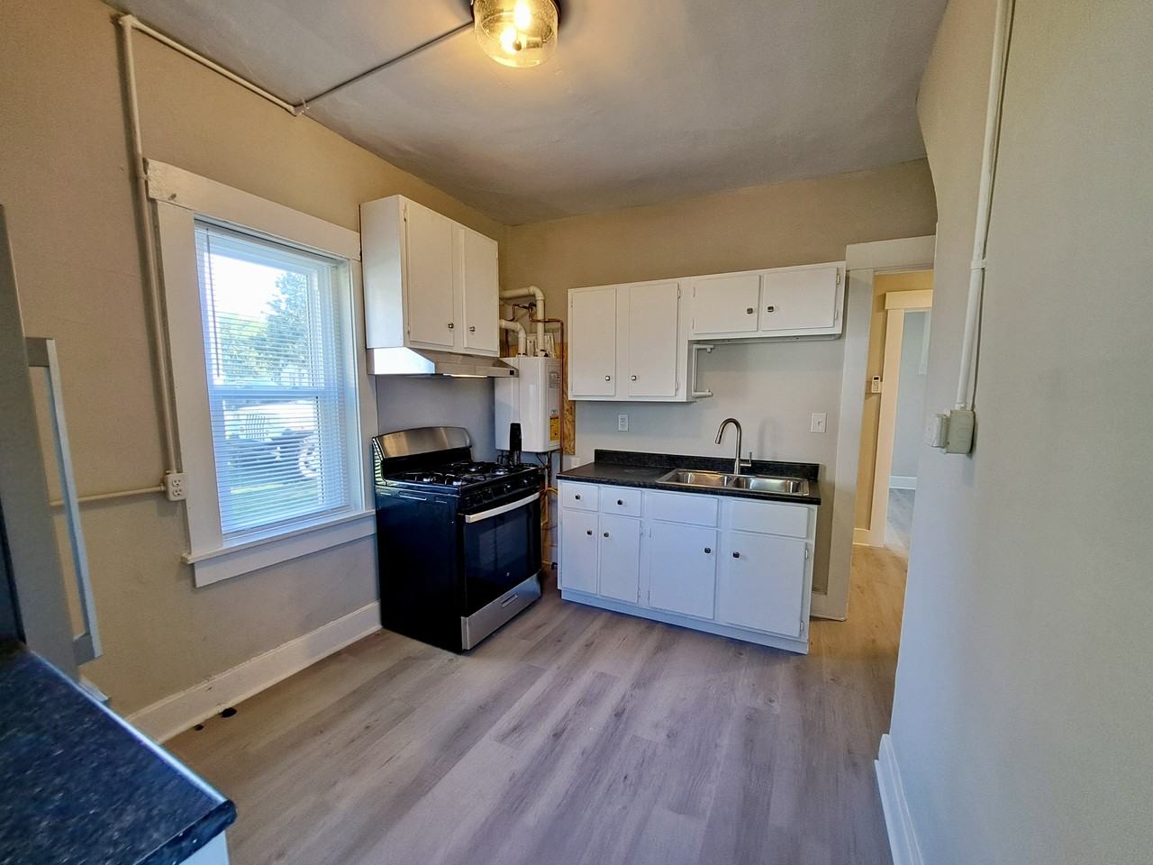 52 N Collier St #3 - Photo 5 of 9