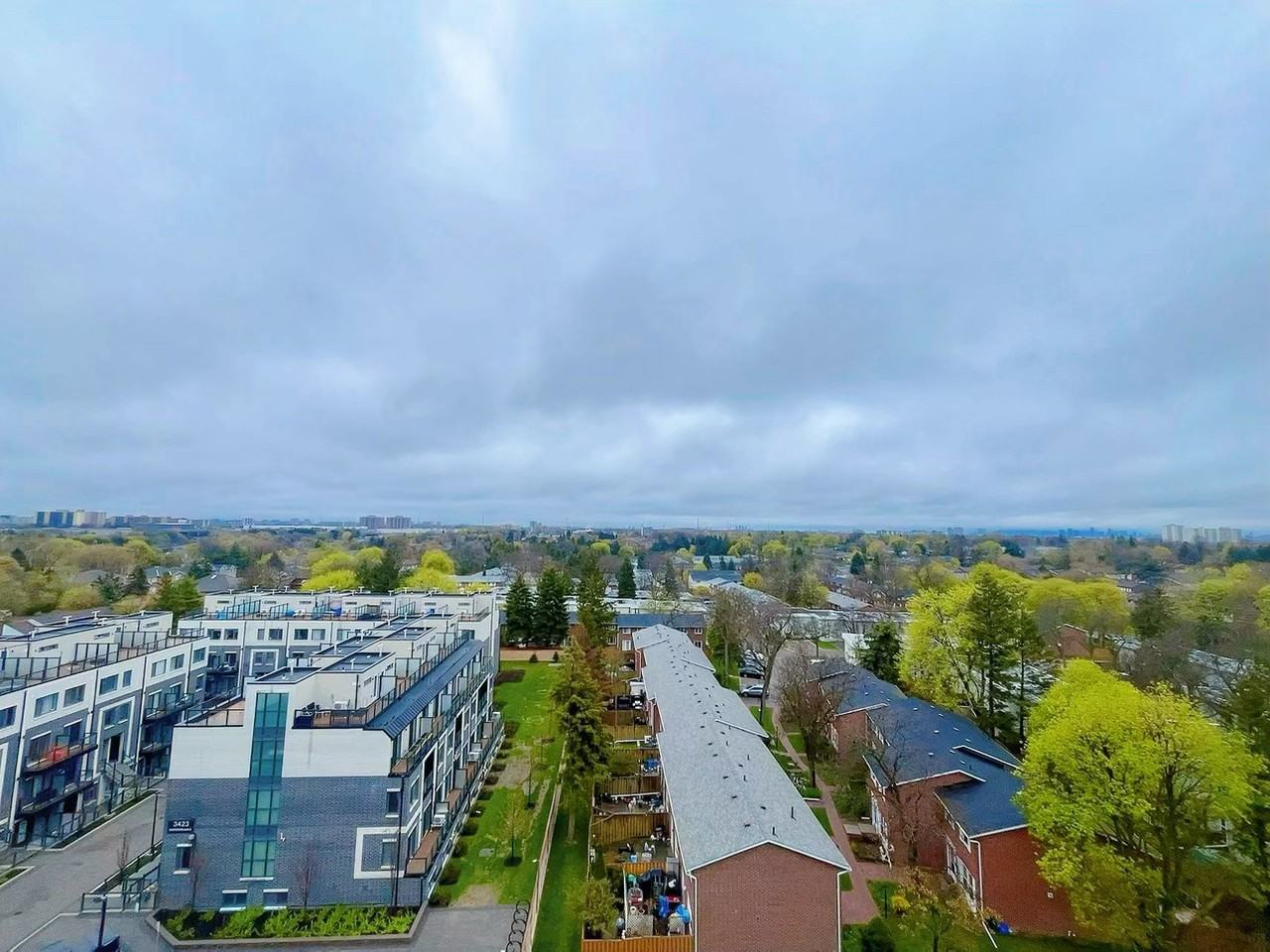 3421 Sheppard Ave E - Photo 6 of 8