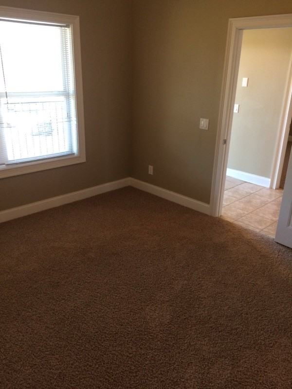 2316 Speedway Blvd - Photo 6 of 9