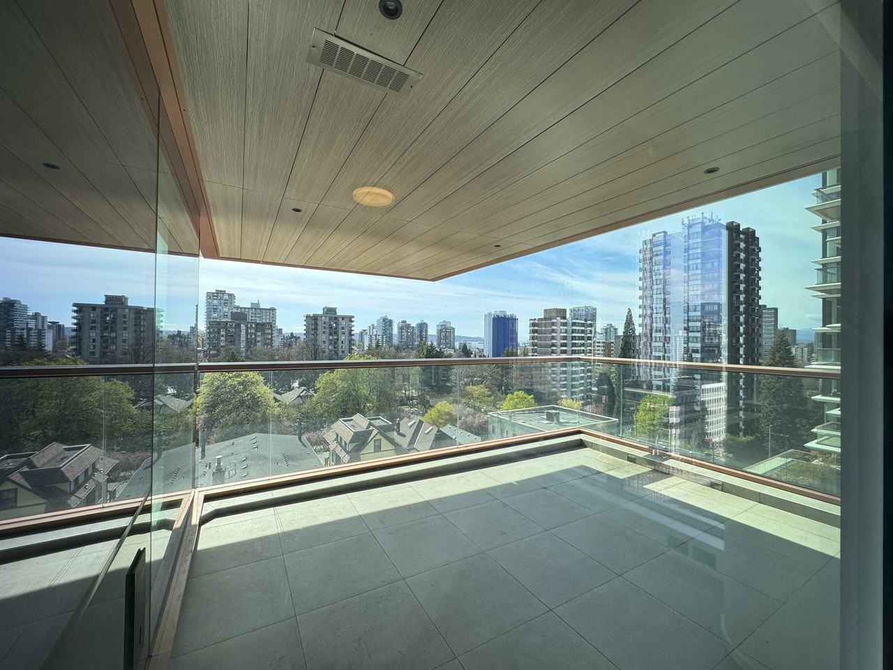 1408 Robson Street #1102 - Photo 5 of 20