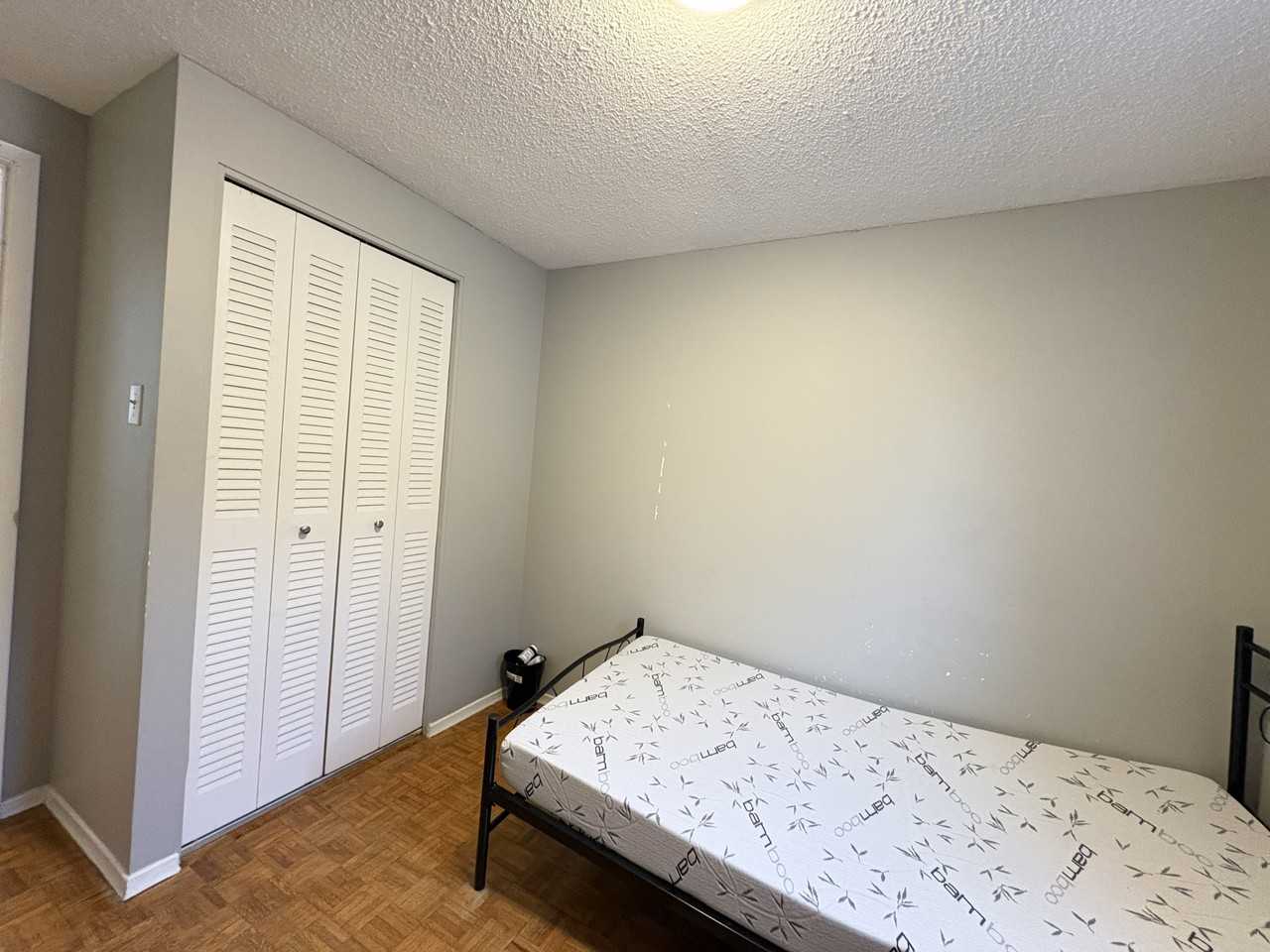 40 Amos Ave - Photo 6 of 17