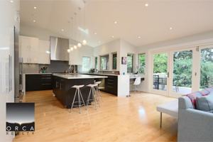 featured image of 3685 Sunnycrest Dr